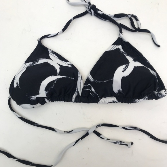 ⚡️ LAST CHANCE MARKDOWN !⭐️✨Bikini Top Sm/Med Black White Print - Picture 4 of 7